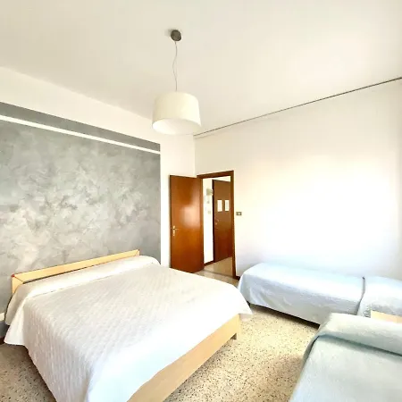 Apartment Euroresidence - Piazza Mazzini- 30 Mt Dal Mare - Immobil Relax