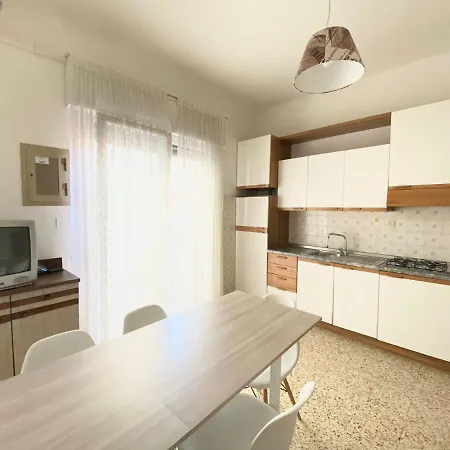 Apartment Euroresidence - Piazza Mazzini- 30 Mt Dal Mare - Immobil Relax *